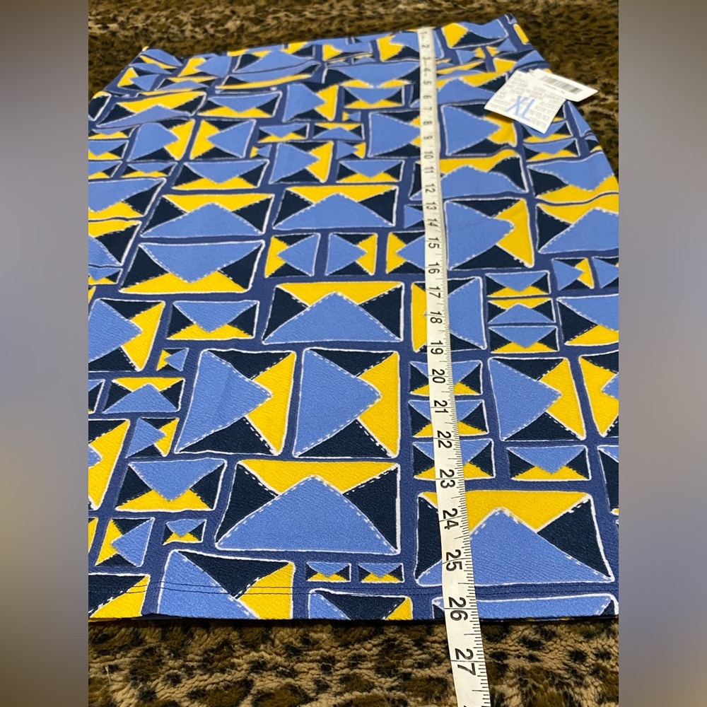 CLOSET CLEAR OUT ON ALL LULAROE MAKE A OFFER BUNDLE NWT XL SLIMMING HIGH WAISTED - Picture 7 of 8